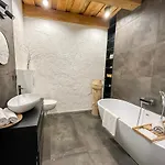 Chalet Black Deer *