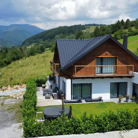 Chalet Black Deer *