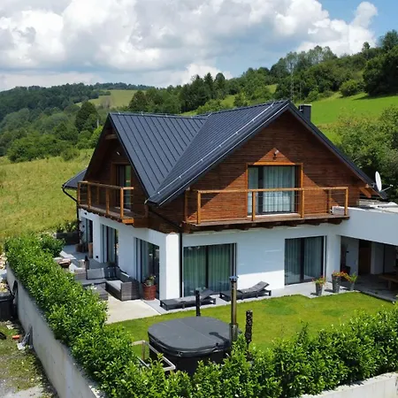 Chalet Black Deer *